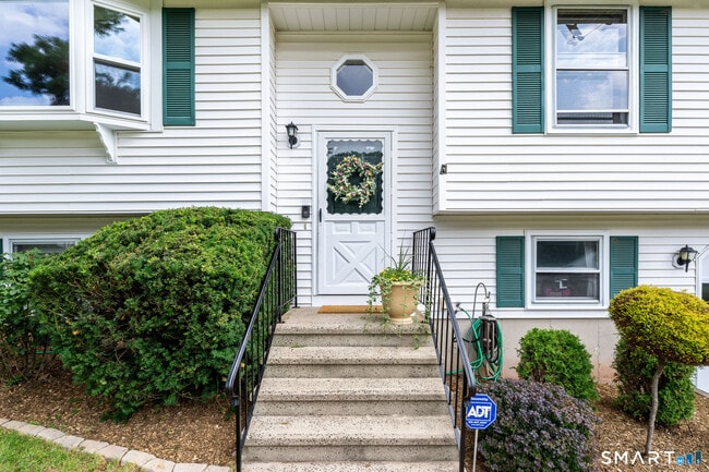 Building Photo - 164 Tanglewood Dr