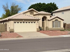 Building Photo - 4762 W Taro Dr