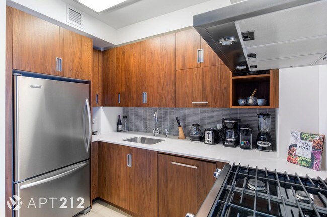 Foto del edificio - 500 W 50th St