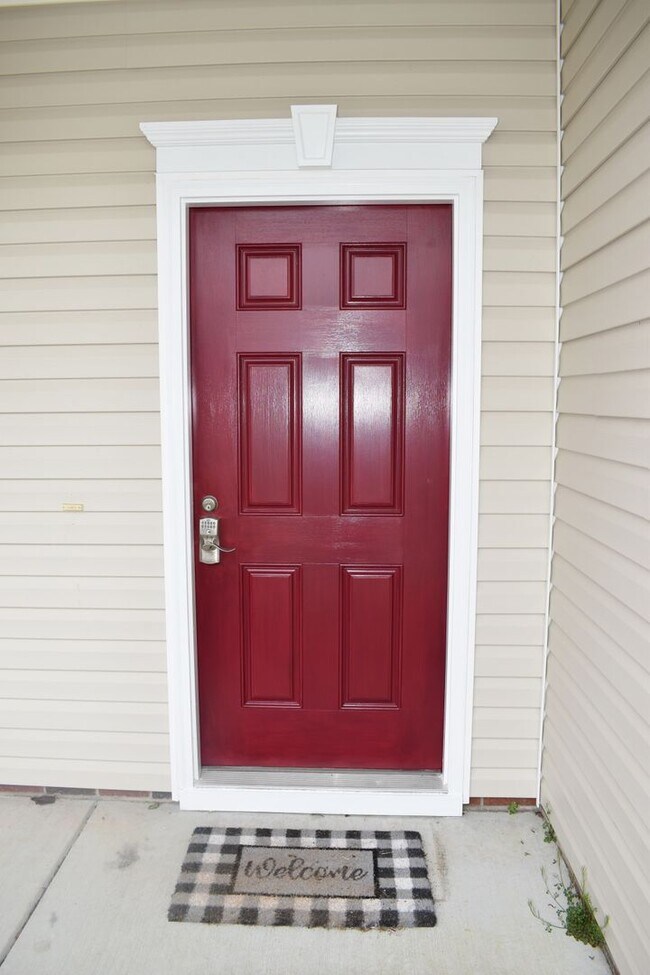 Foto del edificio - 3 bed 2.5 Bath Minutes from Lillington