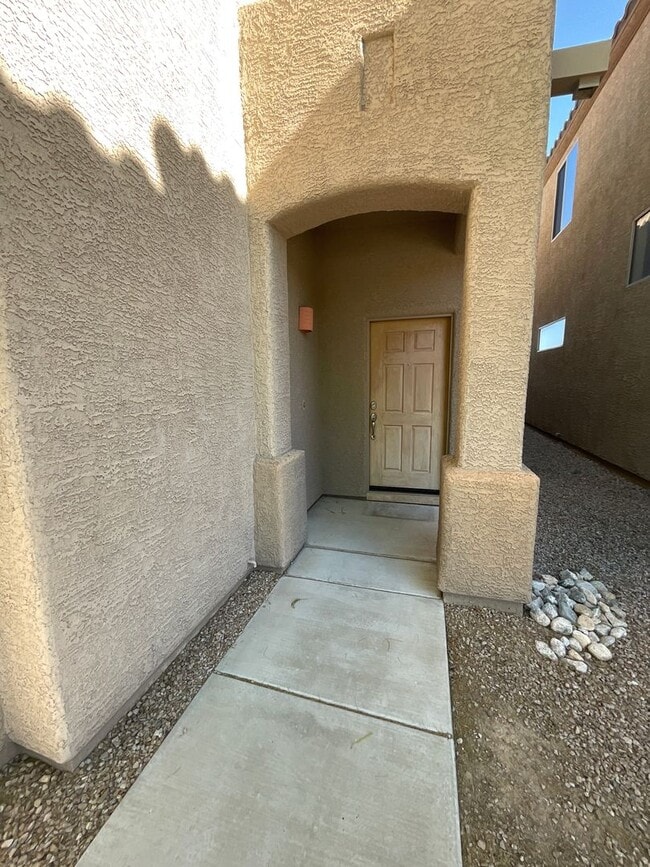 Photo - Northwest just off of River Road House