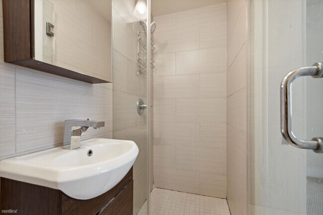 Foto del edificio - 3 br, 3 bath Triplex - 1622 JEFFERSON ST U...