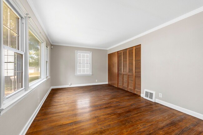 Building Photo - 10542 Anson Dr