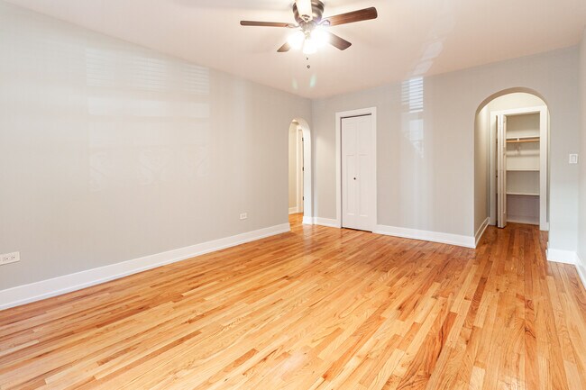 Foto del edificio - 435 W Roscoe St