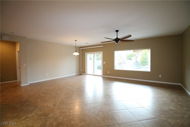 Building Photo - 2345 Orangeburg Pl
