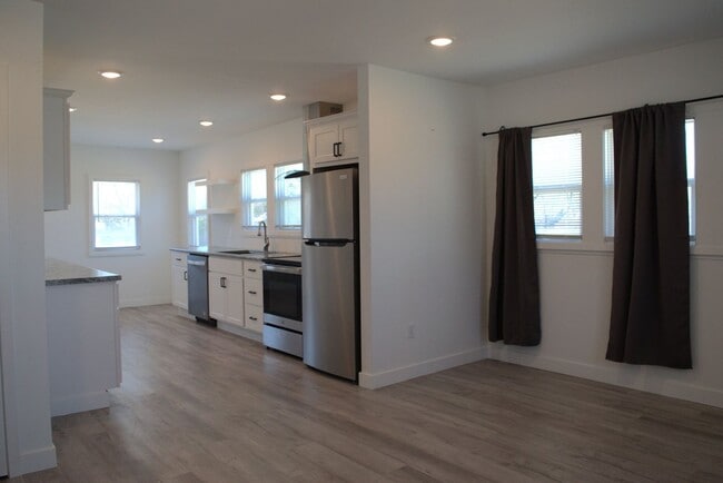 Foto del edificio - Cool 2 Bed House In Central COMO!