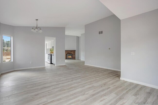 Foto del edificio - 9150 Canyon Park Terrace