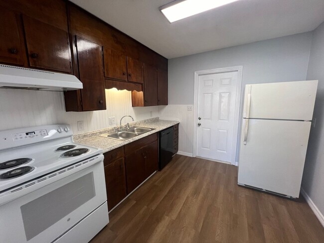 Foto del edificio - Pensacola - 2 Bedroom, 1 Bathroom