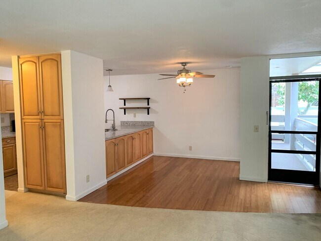Foto del edificio - Upgraded 3 bed 2 bath condo in Kailua Town...