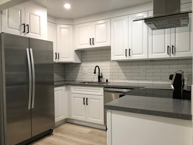 Foto del interior - 2411 Mathews Ave