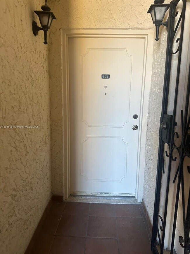 Foto del edificio - 1051 SW 1st St