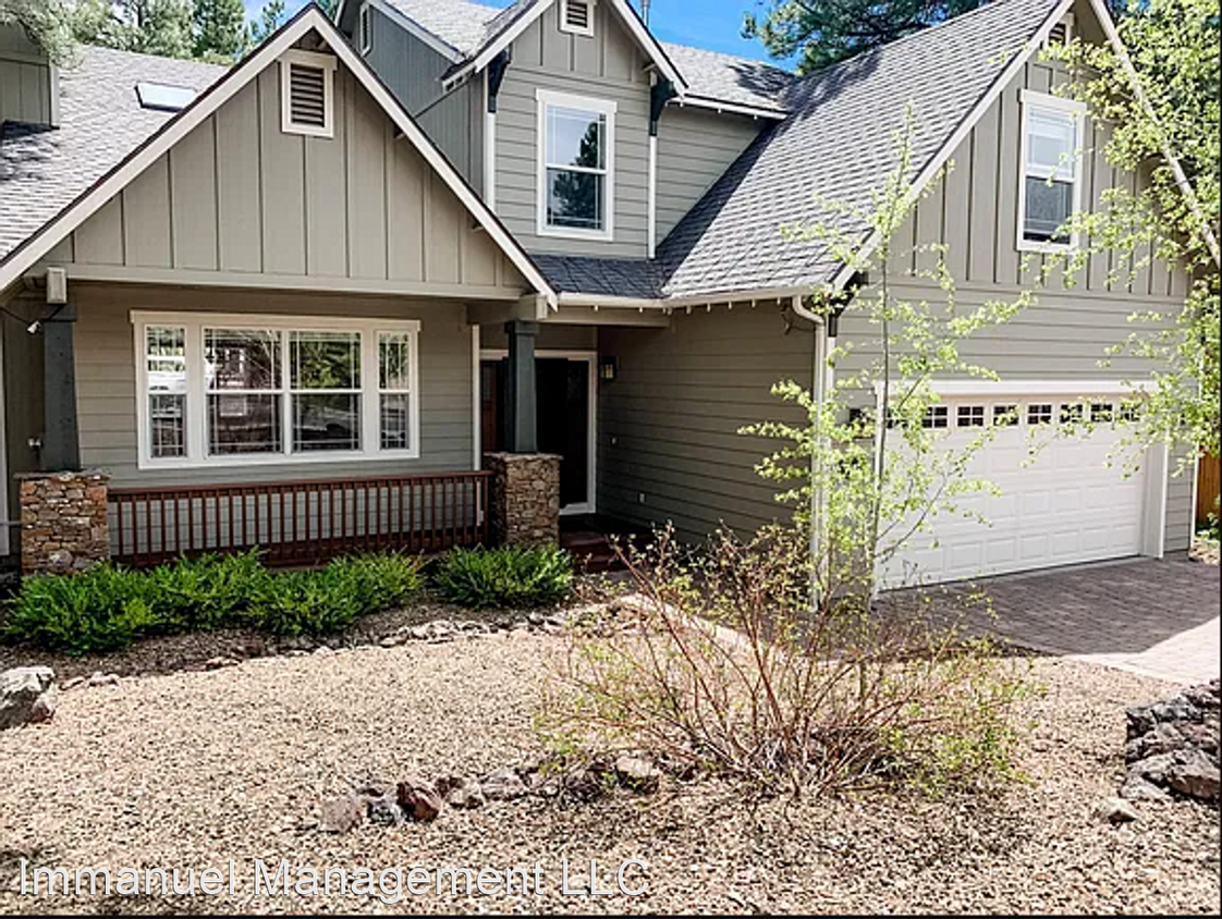 Primary Photo - 3 br, 2.5 bath House - 6050 S Amethyst Road