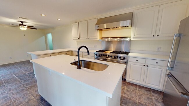 Foto del edificio - Newly Renovated Home For Rent