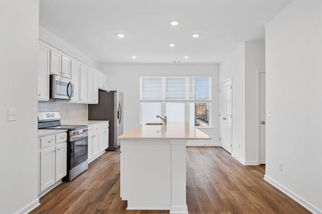 Foto del edificio - 4219 Tillie Cir