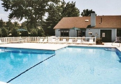 Pool - Brandemere Apartment Homes