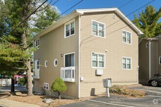 Building Photo - 235 Gentian Ave