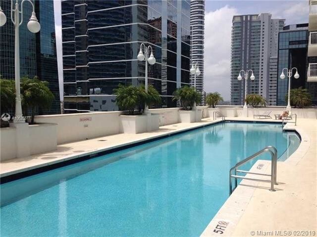 Foto del edificio - 1200 Brickell Bay Dr