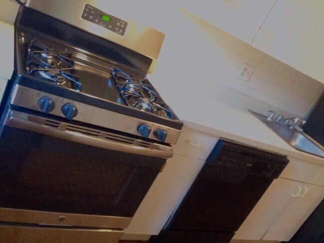 Foto del edificio - 46 Park Vale Ave