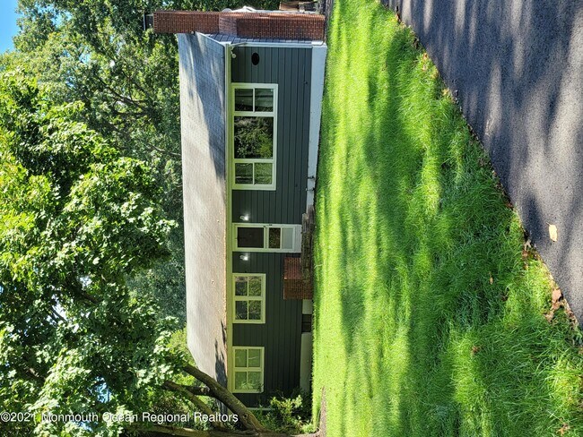 Building Photo - 690 County Rd 539
