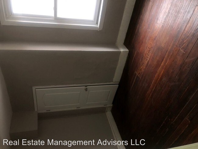 Building Photo - 618 N 38th St