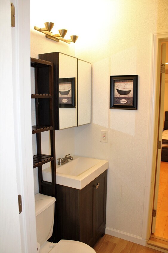 Foto principal - 12653 Tiara St