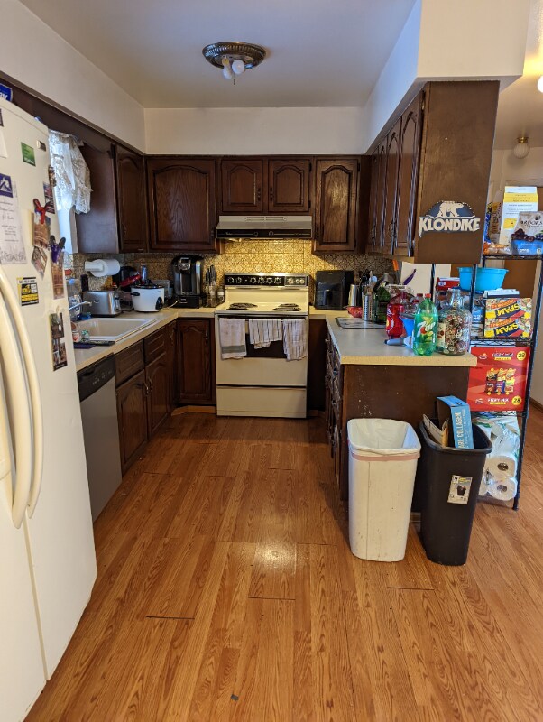 Building Photo - 516 Deines Ct