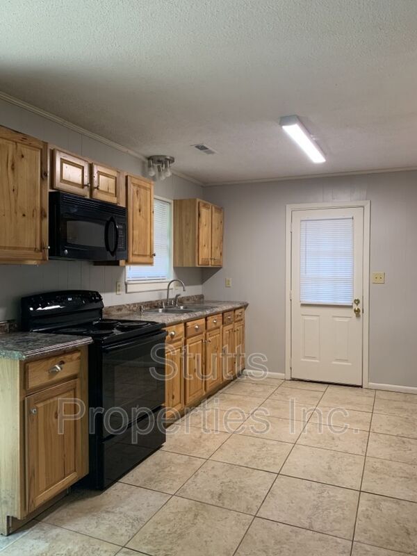 70 Shenandoah St, Cherokee, AL 35616 House Rental in Cherokee, AL