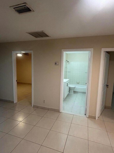 Foto del edificio - 3391 Helena Dr