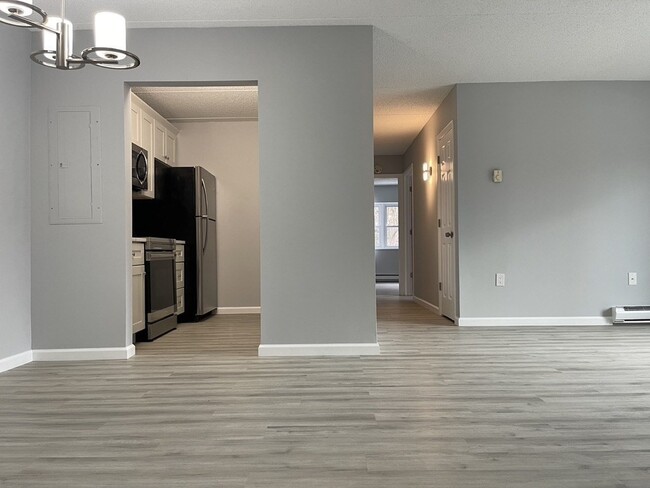 Foto del edificio - 36 Maplecrest Dr