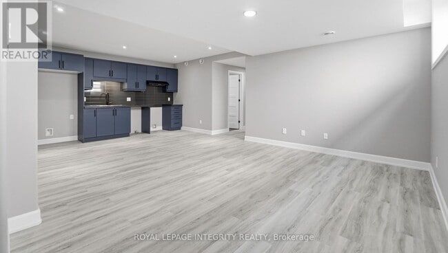Building Photo - 1232 Montblanc Cres