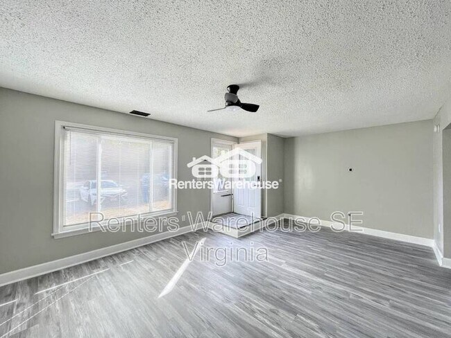Building Photo - 6212 Appaloosa Ct