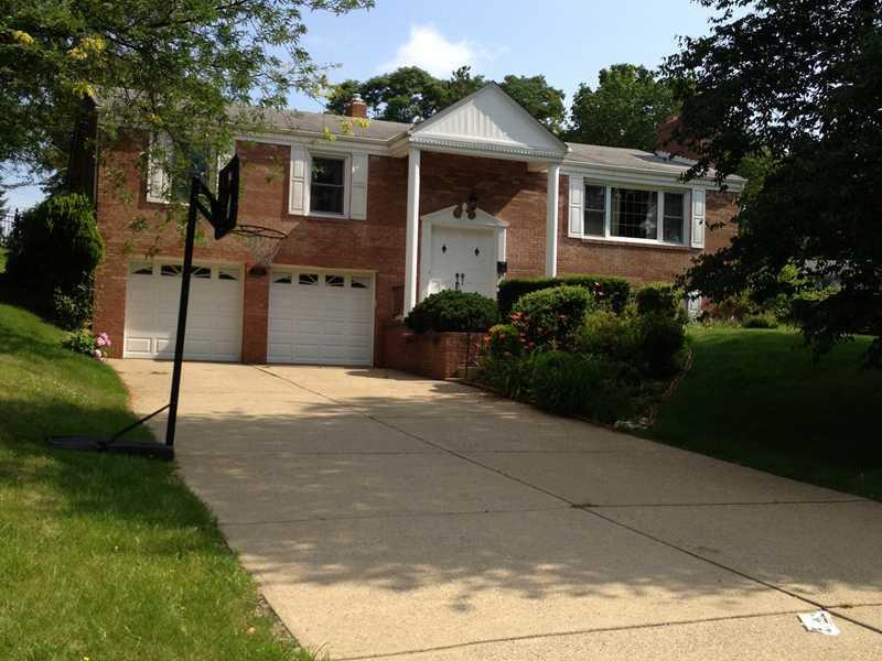 Foto principal - 1297 Old Meadow Rd