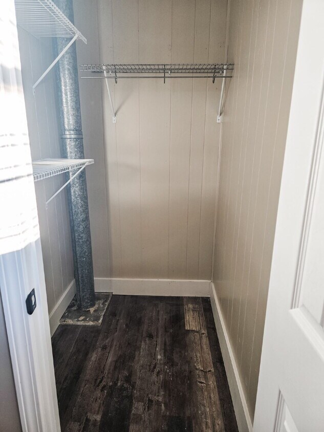 Foto del edificio - Renovated 1-bedroom, 1-bath apartment featuring a bright, modern layout with stylish updates thro...