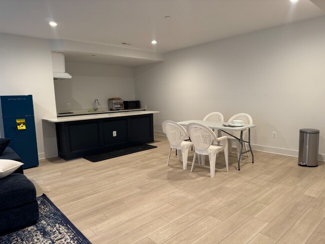 Foto del edificio - 8504 Meadowlark Ln