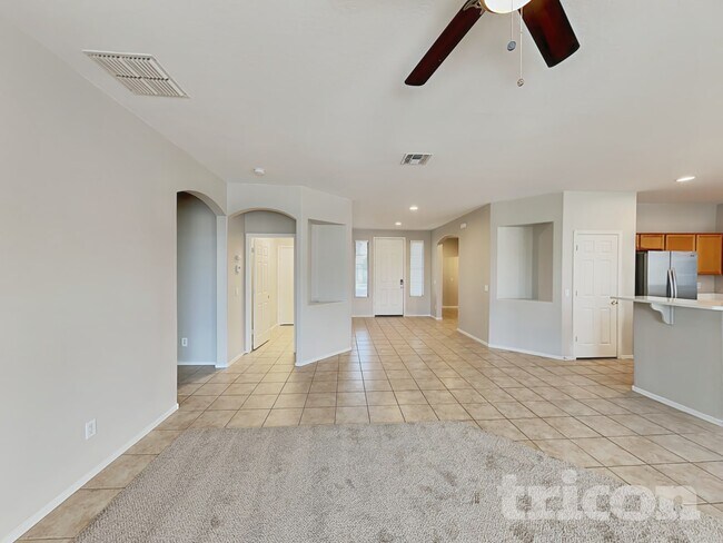 Building Photo - 13218 W Jacobson Dr