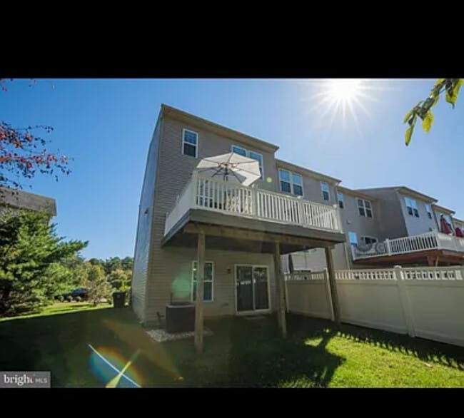 Building Photo - 18 Tavern Ln