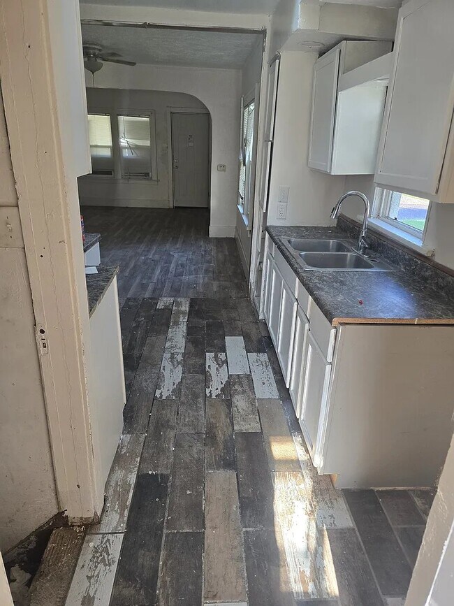 Foto del edificio - 2315 N Ellis St