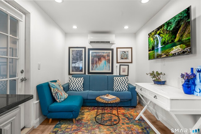 Foto del edificio - 801 Pequot Ave