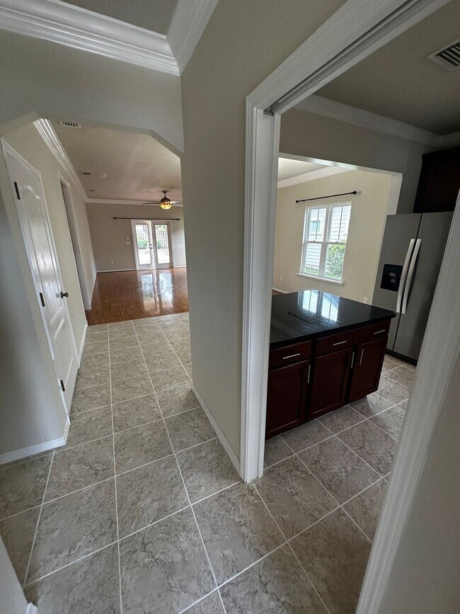 Building Photo - Longleaf 3/2 House