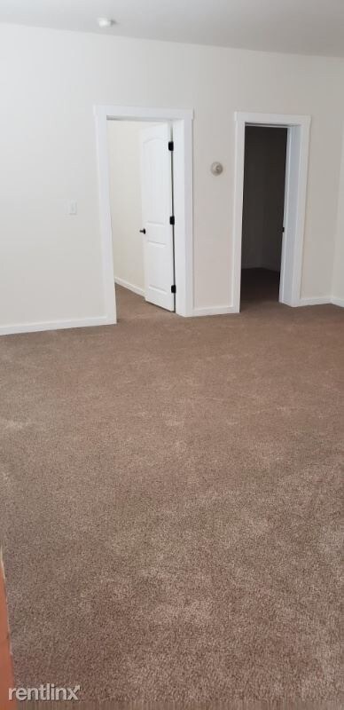Building Photo - 2 br, 1 bath Apartment - 203 E Callender St