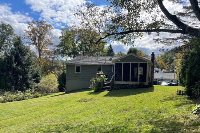 Foto del edificio - 1 Hammond St