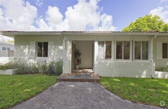 Building Photo - 8240 SW 62nd Ct