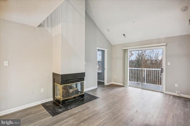 Building Photo - 12901 Churchill Ridge Cir