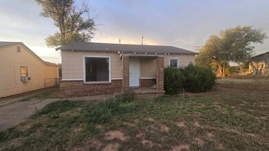 Building Photo - 1113 NW 21st Ave