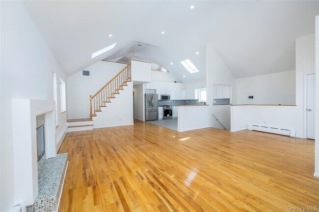 Foto del edificio - 616 E Beech St