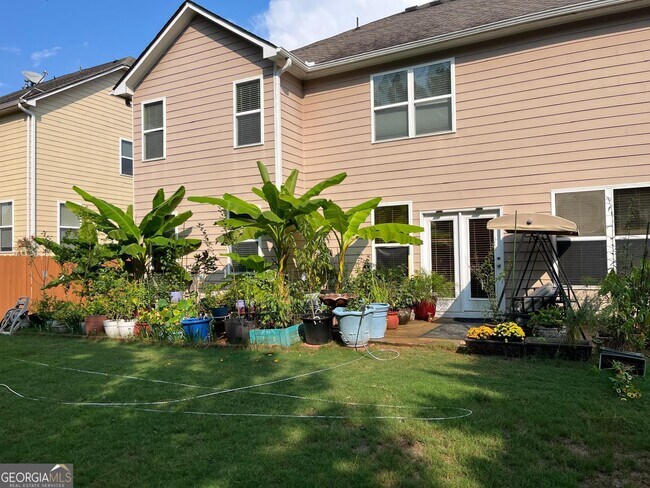 Building Photo - 3520 Dalwood Dr