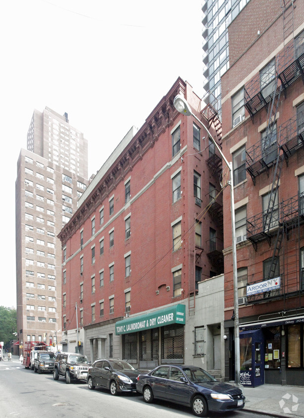 Building Photo - 1766-1768 Second Ave