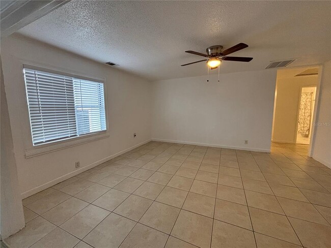 Building Photo - 11595 Ulmerton Rd
