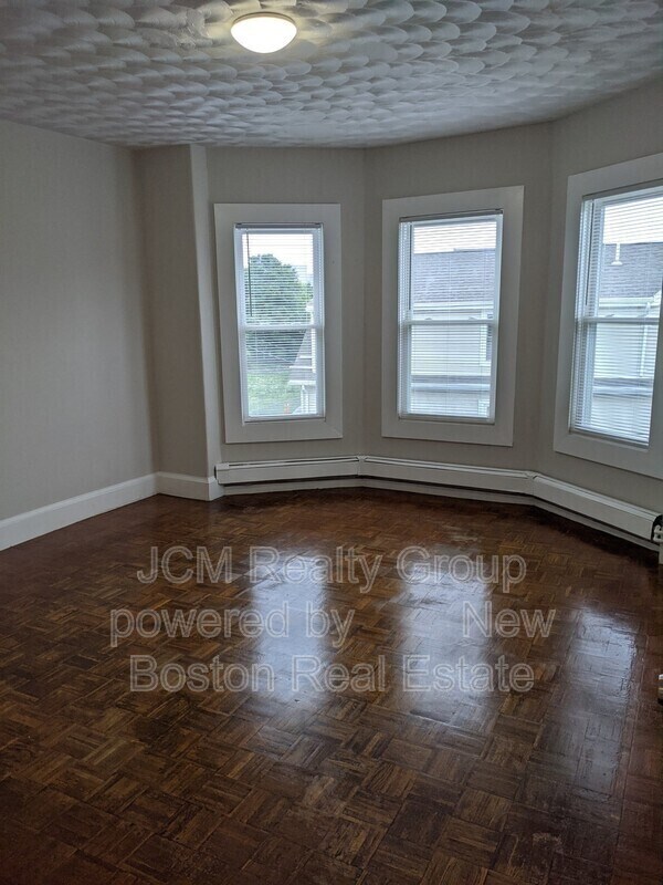 Foto del edificio - 44 Waverly St