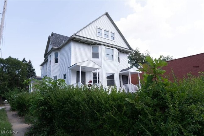 Building Photo - 11001 Ashbury Ave
